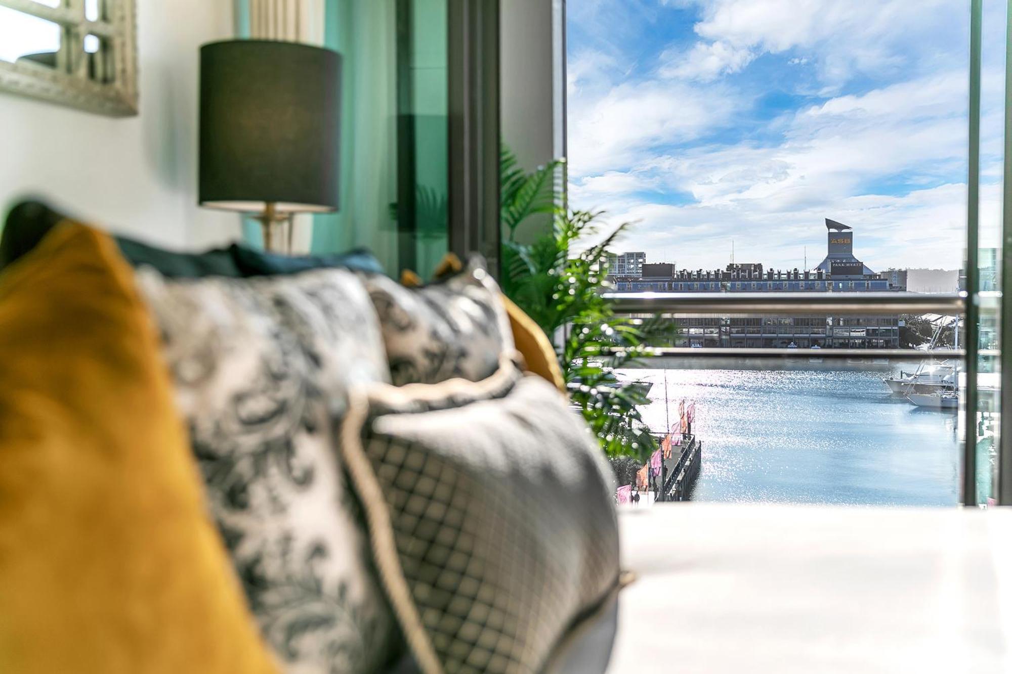 Penthouse Crown Apartment โอ๊คแลนด์ ภายนอก รูปภาพ