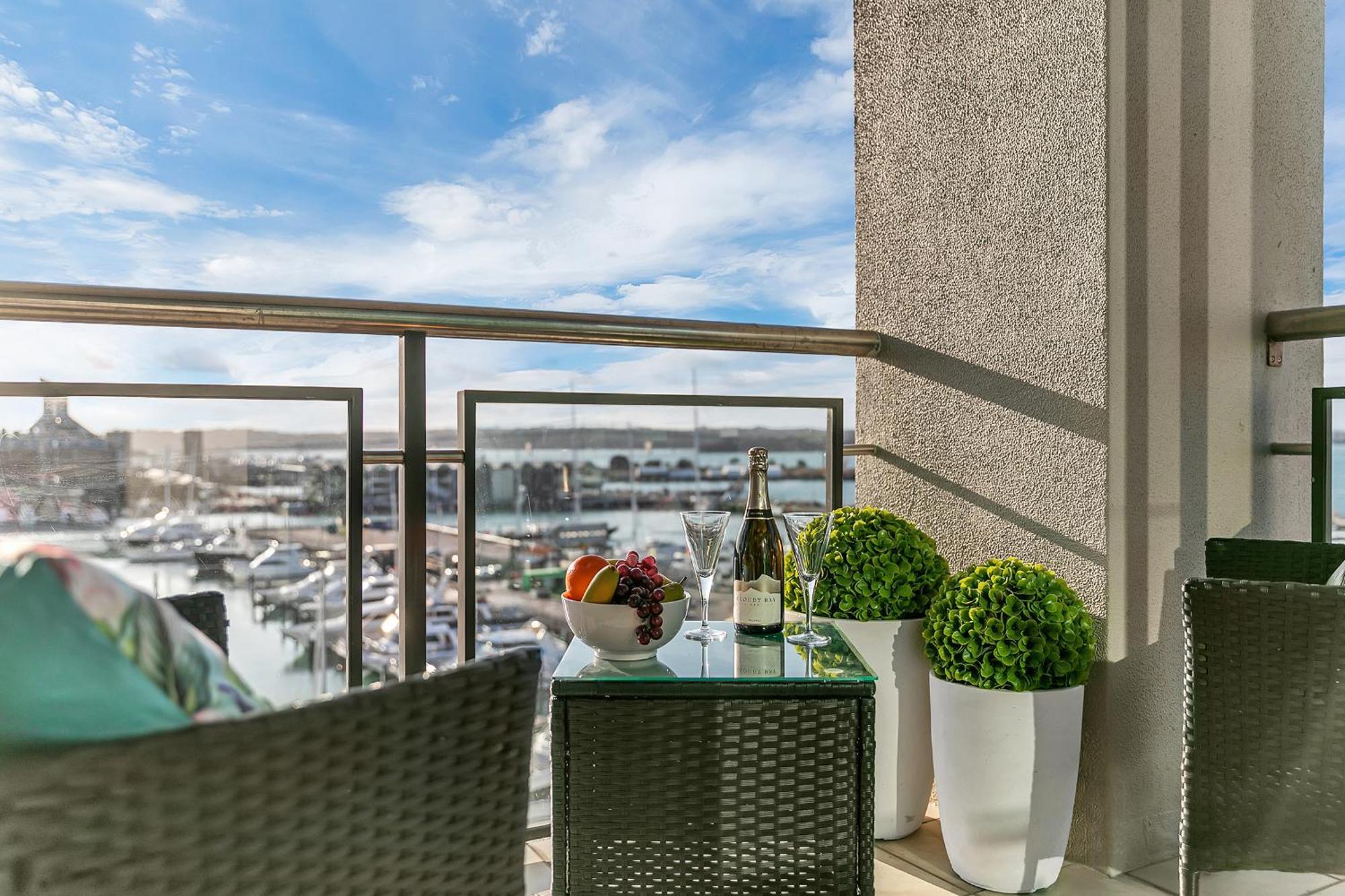 Penthouse Crown Apartment โอ๊คแลนด์ ภายนอก รูปภาพ